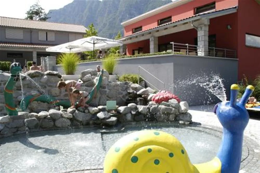 Camping Vantone Pineta