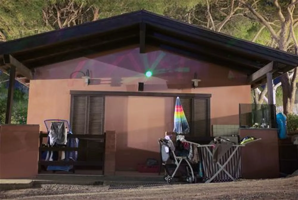 Camping Lacona Pineta