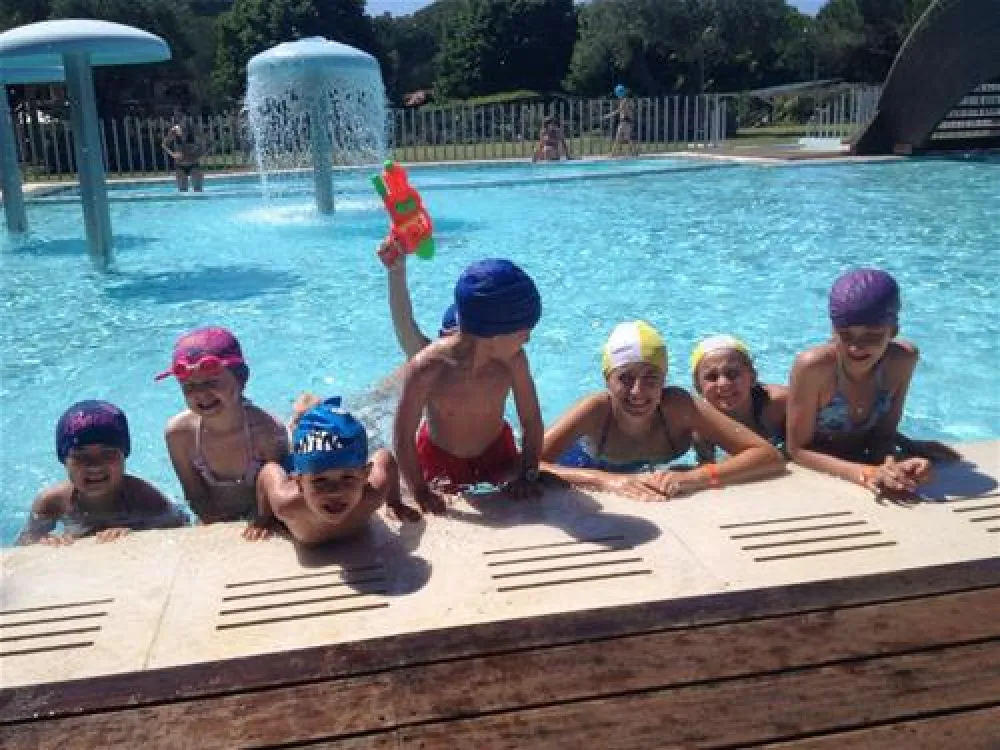 Camping Lacona Pineta