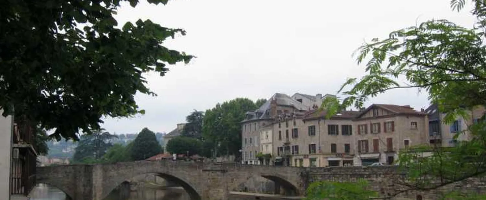 Camping Le Lac de Parisot  