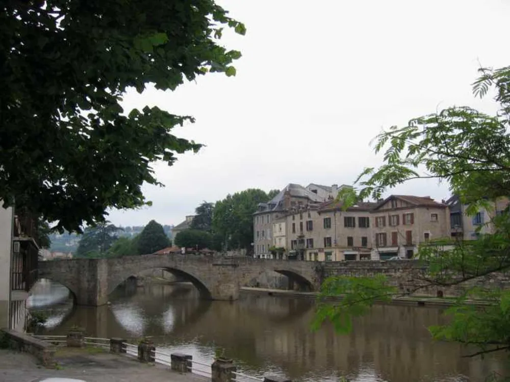 Camping Le Lac de Parisot  