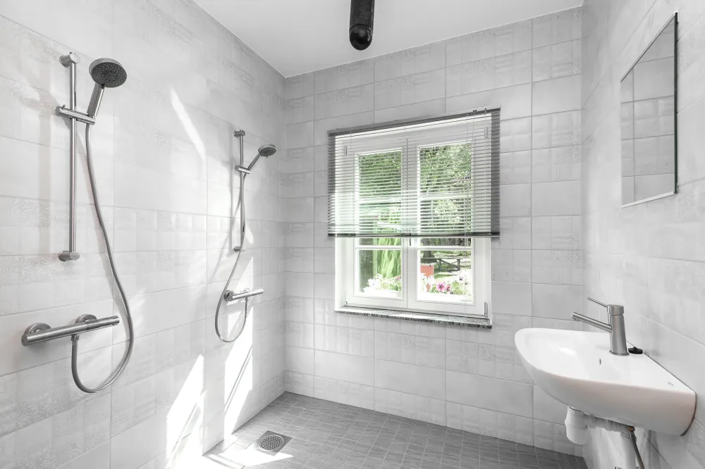 UKI HOLIDAY VILLAGE/ UULU KIRIK KULTUURI- JA PUHKEKÜLA