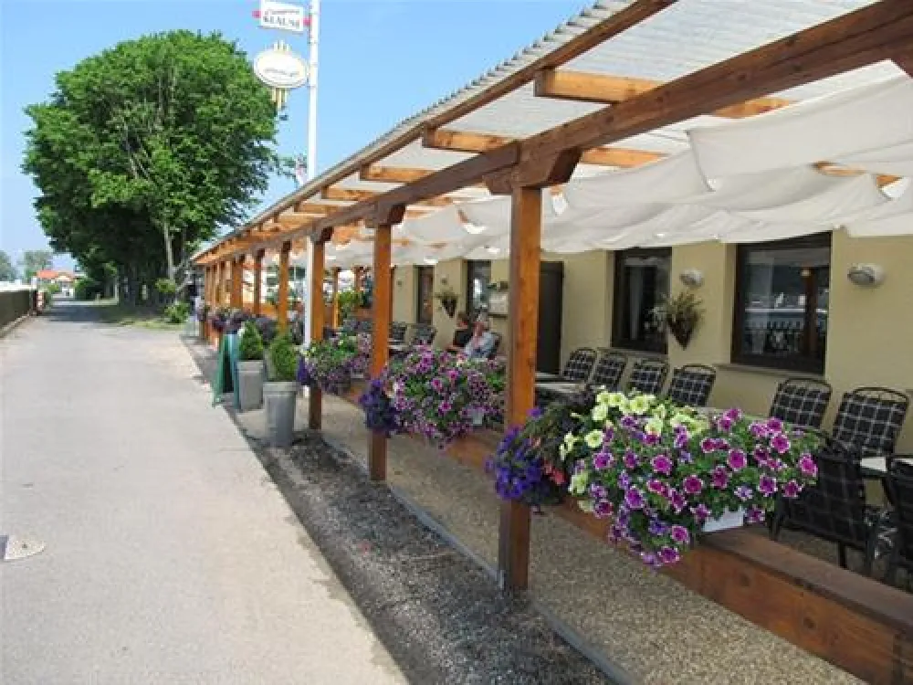 Wellness-Rheinpark-Camping