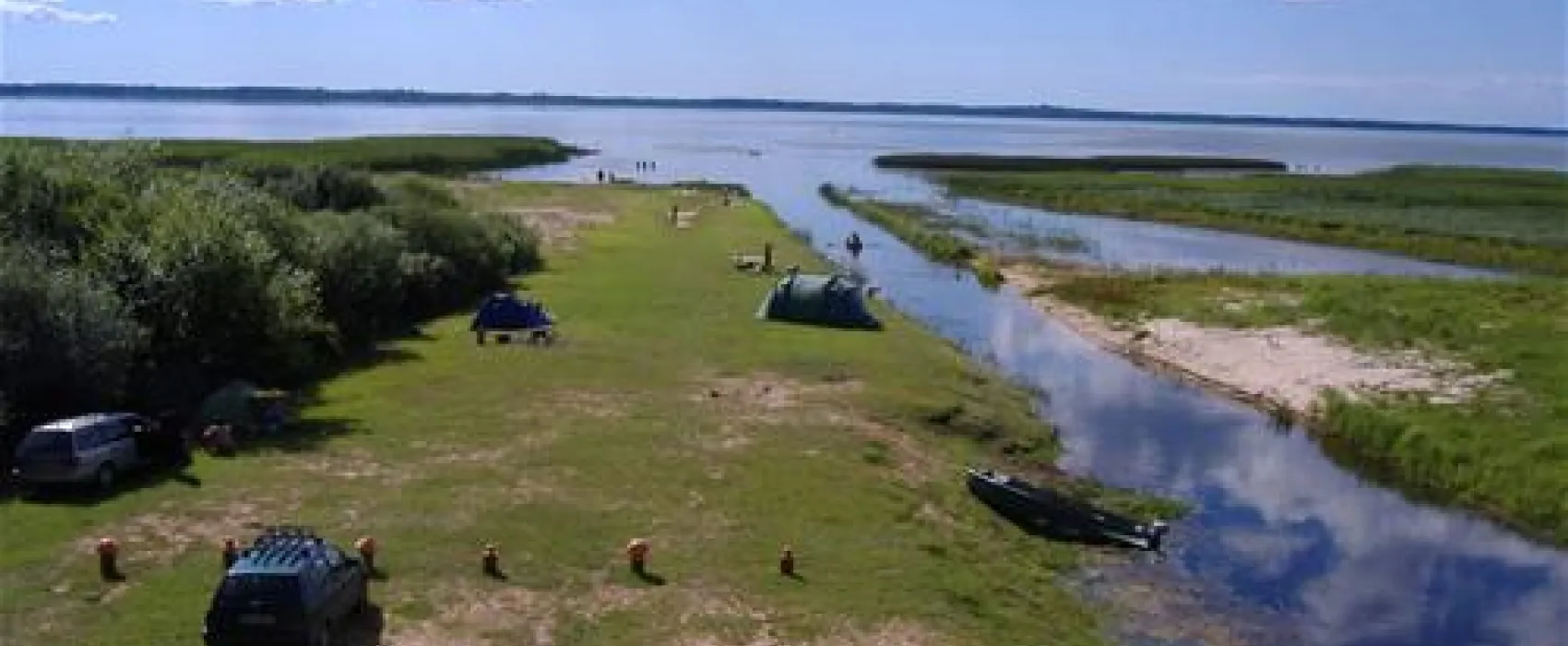 Kempings Ezerpriedes