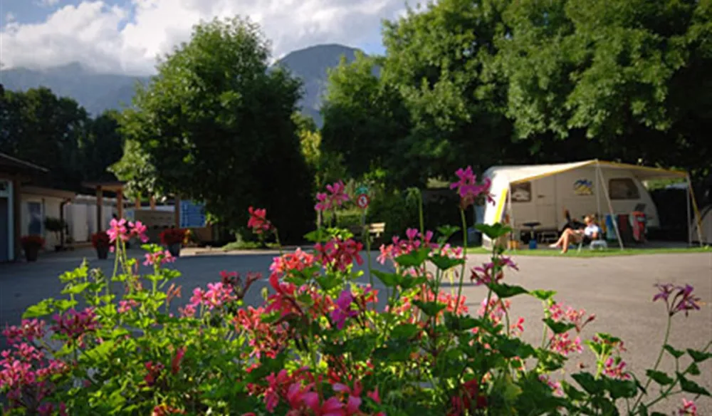 Schwimmbad-Camping Hall