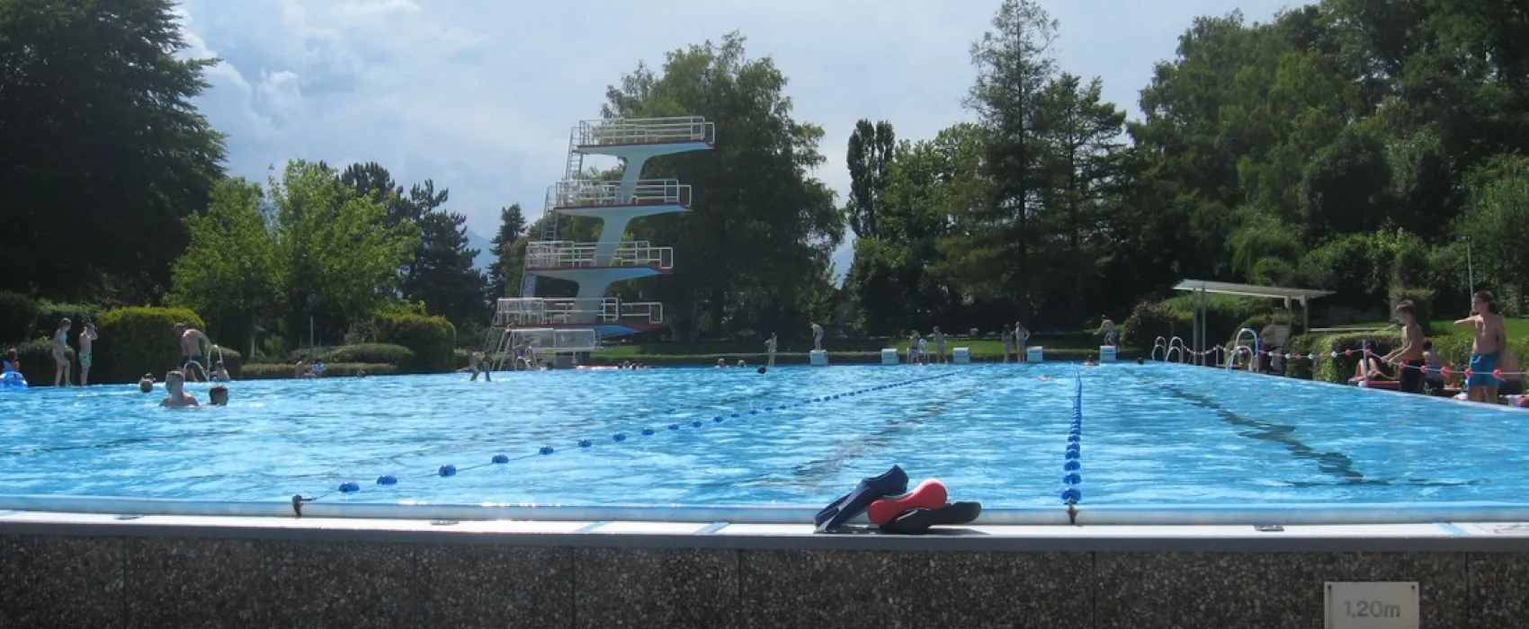 Schwimmbad-Camping Hall