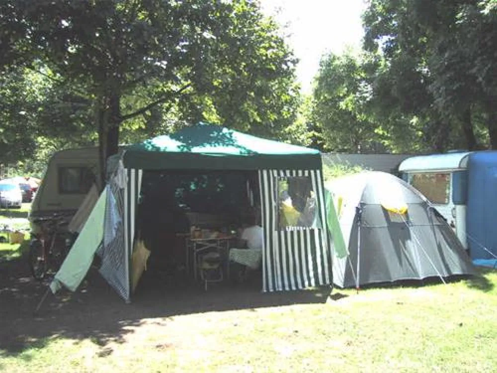 Schwimmbad-Camping Hall