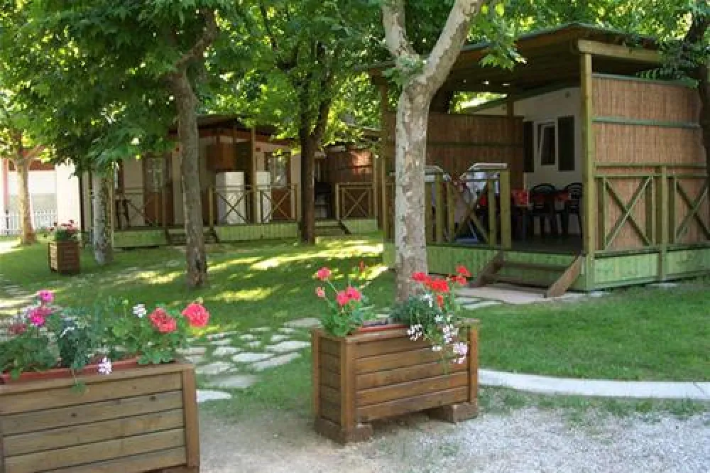 Camping Bungalow Village Delle Rose