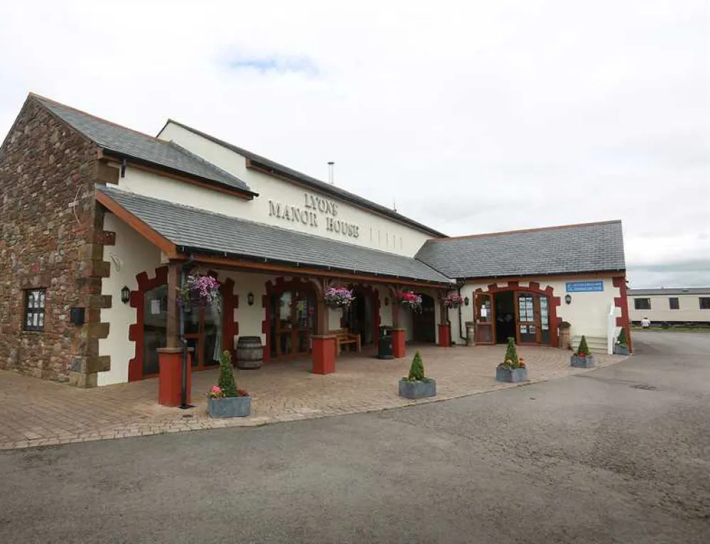 Lyons Manor House Park