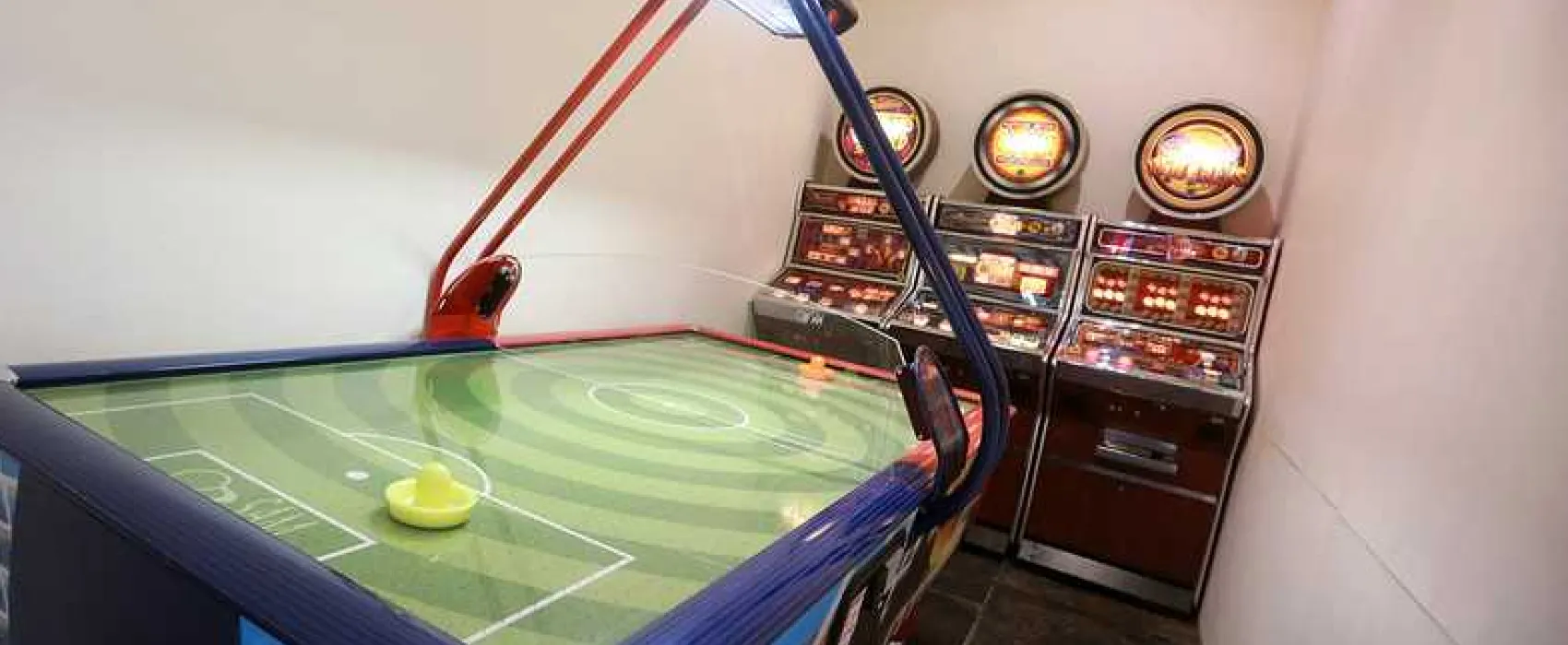 Lyons Manor House Park