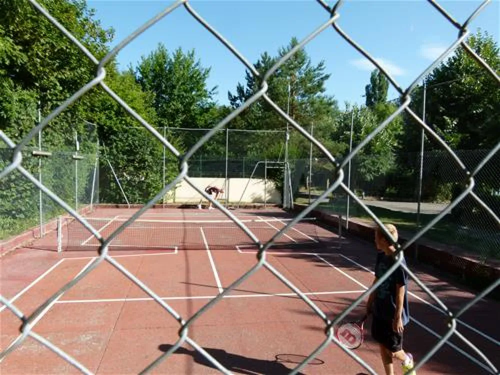 Camping Les Courtilles Du Lido  