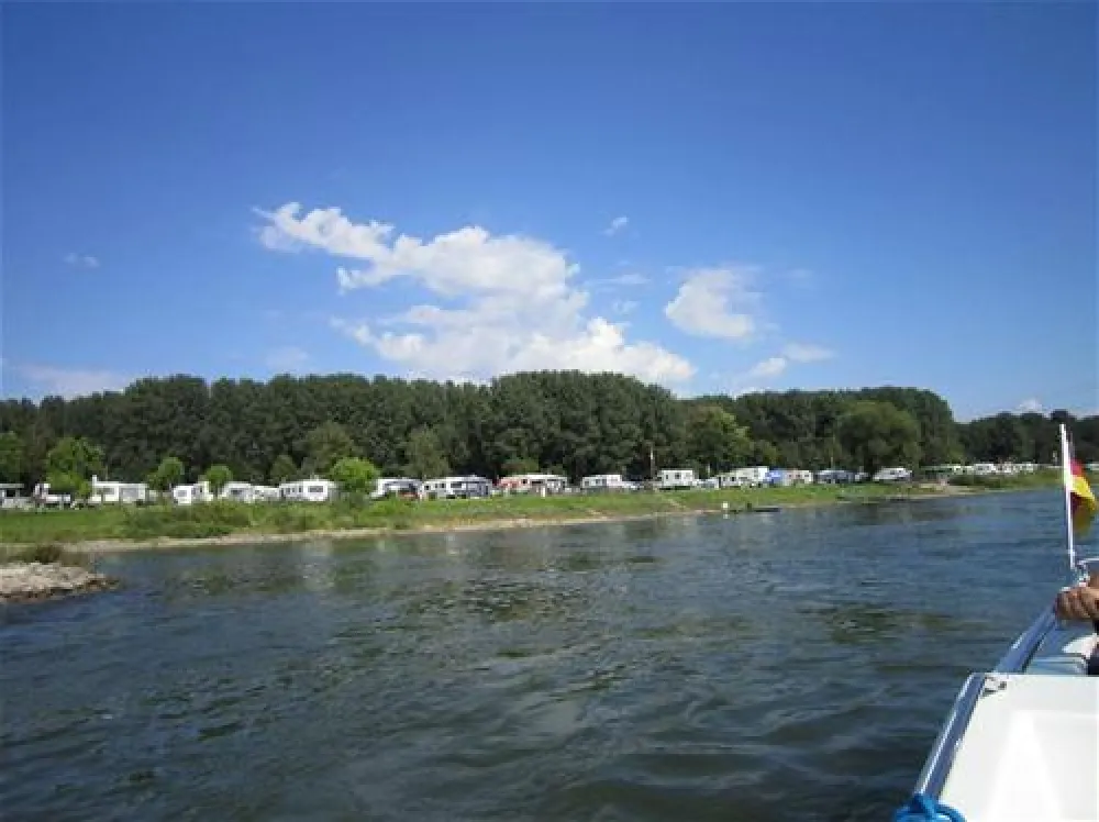 Campingplatz-Rheinblick