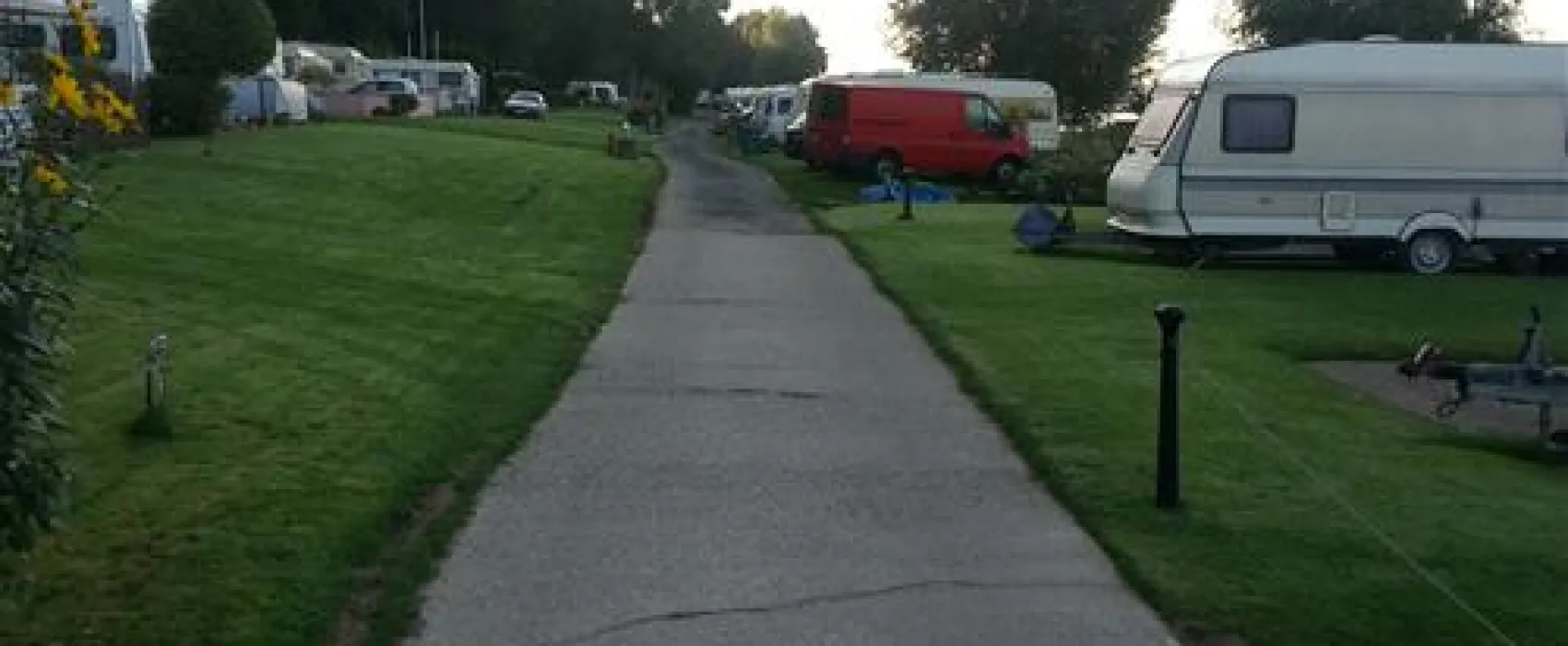 Campingplatz-Rheinblick