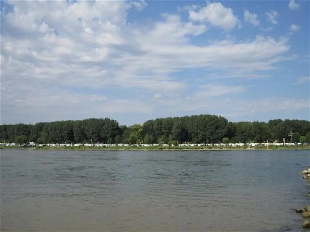 Campingplatz-Rheinblick