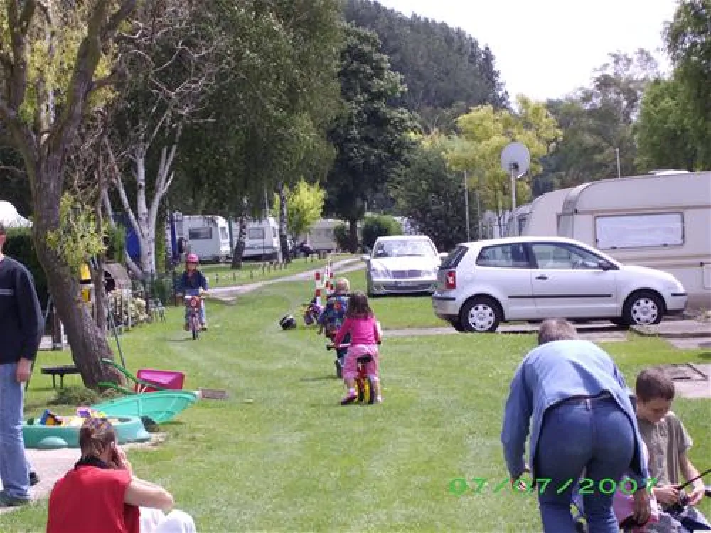 Campingplatz-Rheinblick