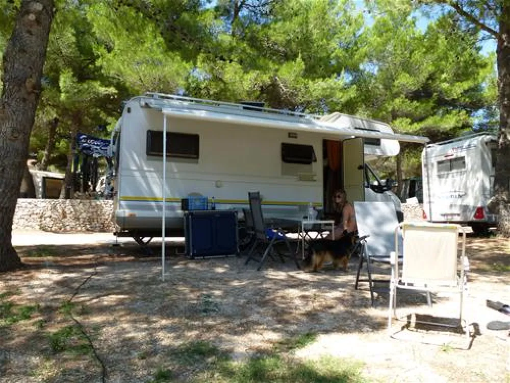 Camping Jezera - Lovisca