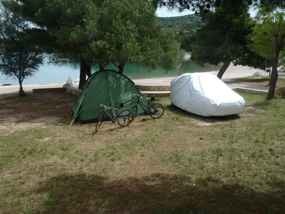 Camping Jezera - Lovisca
