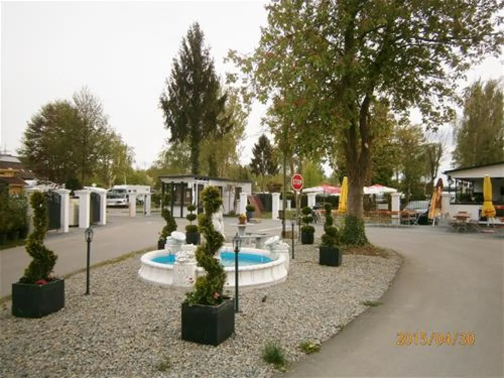 Camping Schiefer Turm