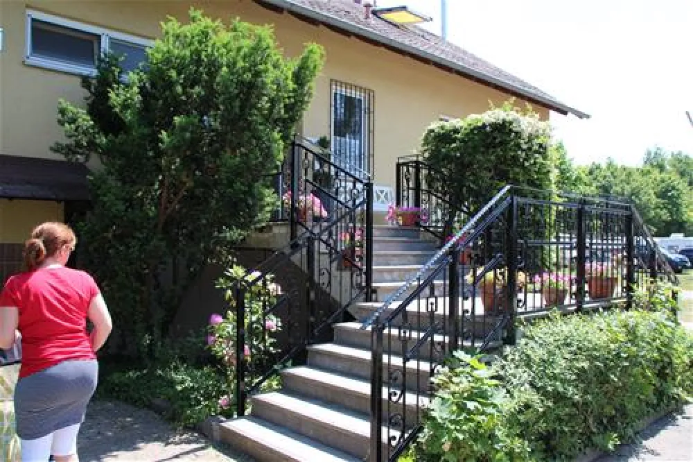 Camping Schiefer Turm