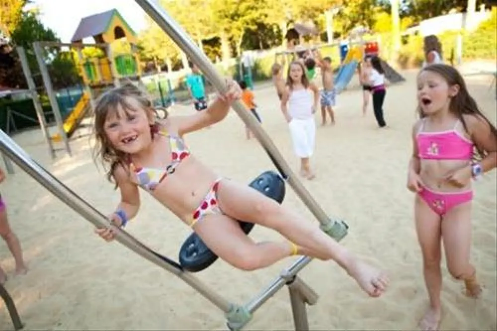 Camping Le Trianon ****