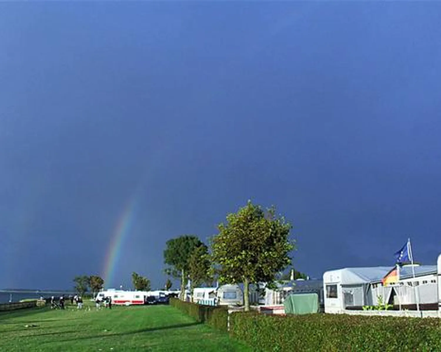 bett zum zelten Camping-Feldbetten Condition:Past Season. Pristine pink visor Why Jeremy Clarkson's 'Top