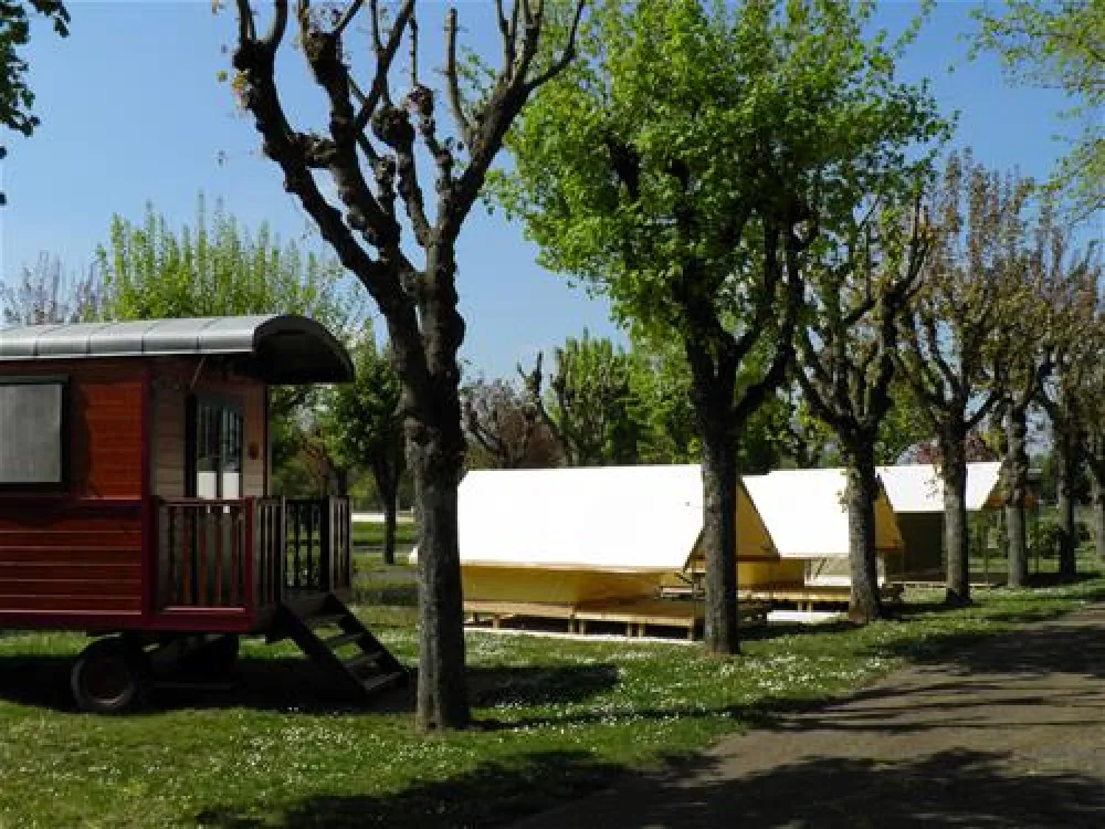 Camping Municipal La Saulaie  