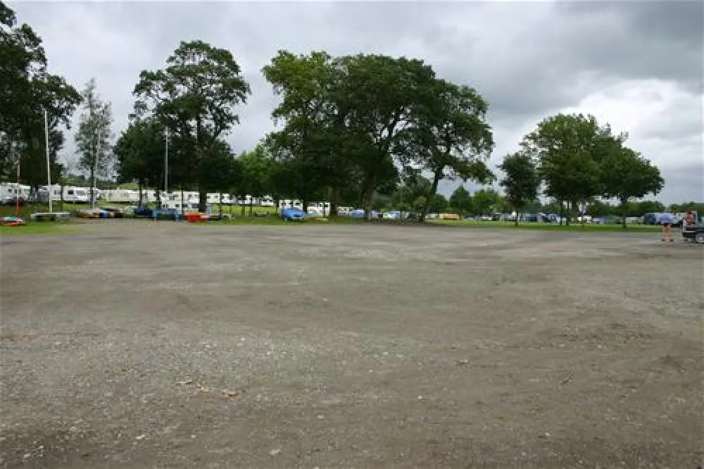 Glanllyn Lakeside Caravan & Camping Park