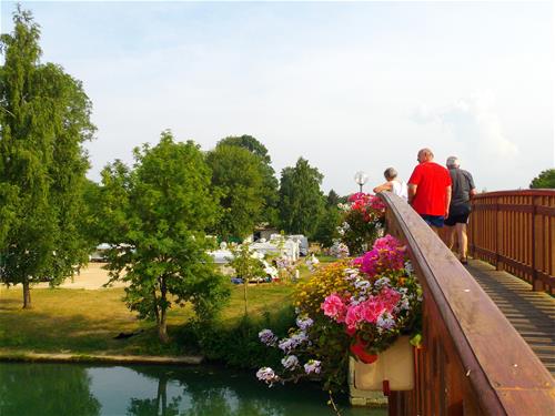 Aire de services camping-cars (municipale) - Photo 3