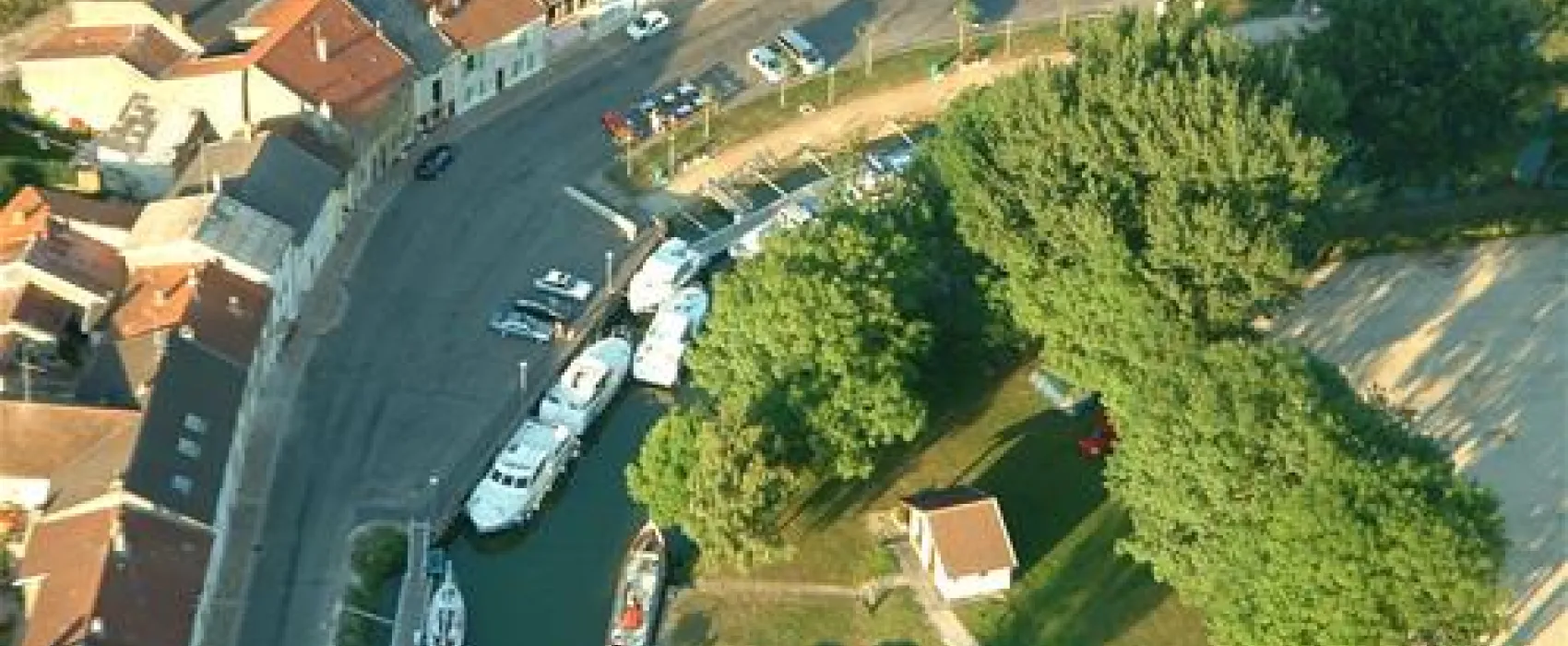 Aire de services camping-cars (municipale)