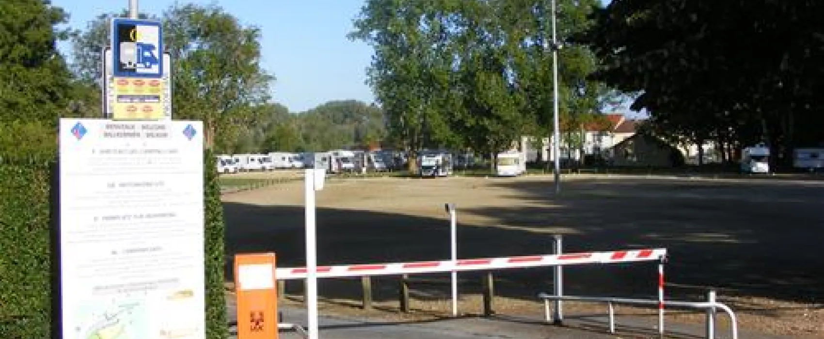 Aire de services camping-cars (municipale)