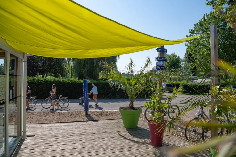 Flower camping - De La Promenade