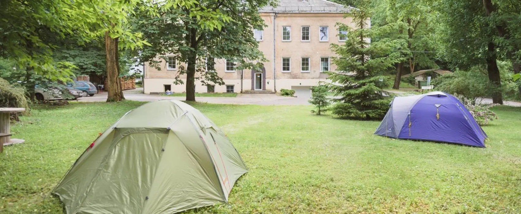 Downtown Forest Hostel & Camping