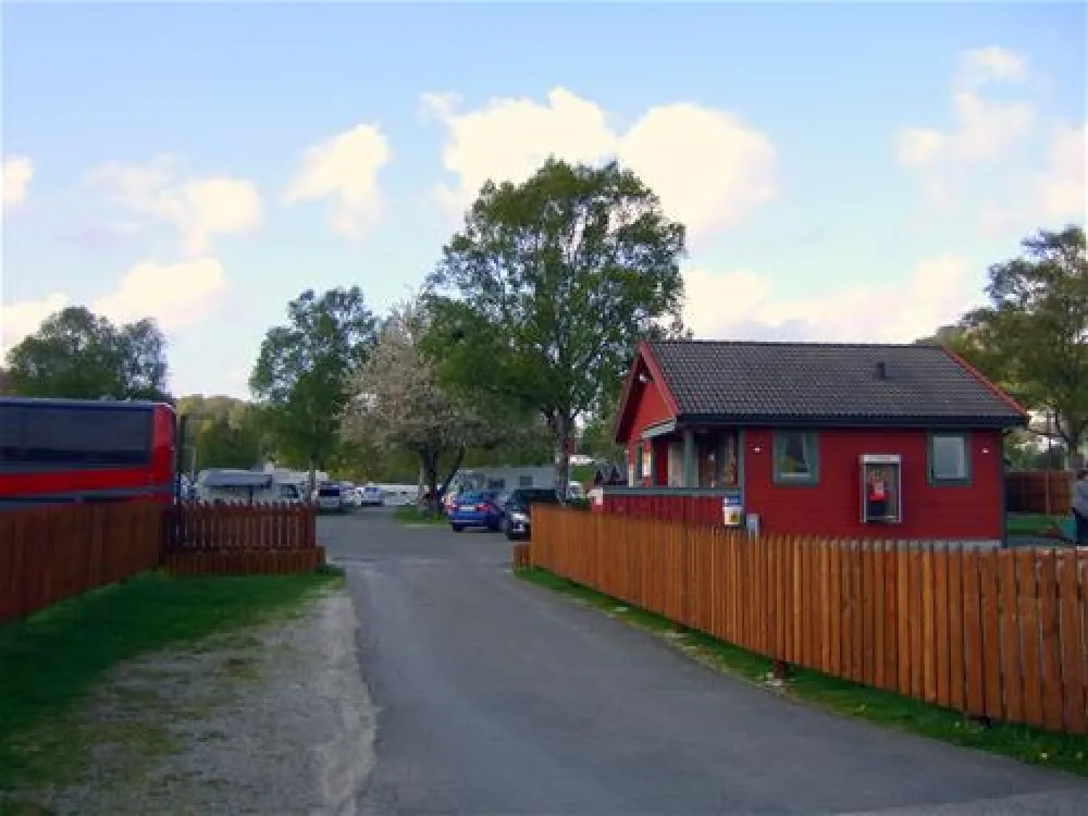 Steinsnes Naf Camping