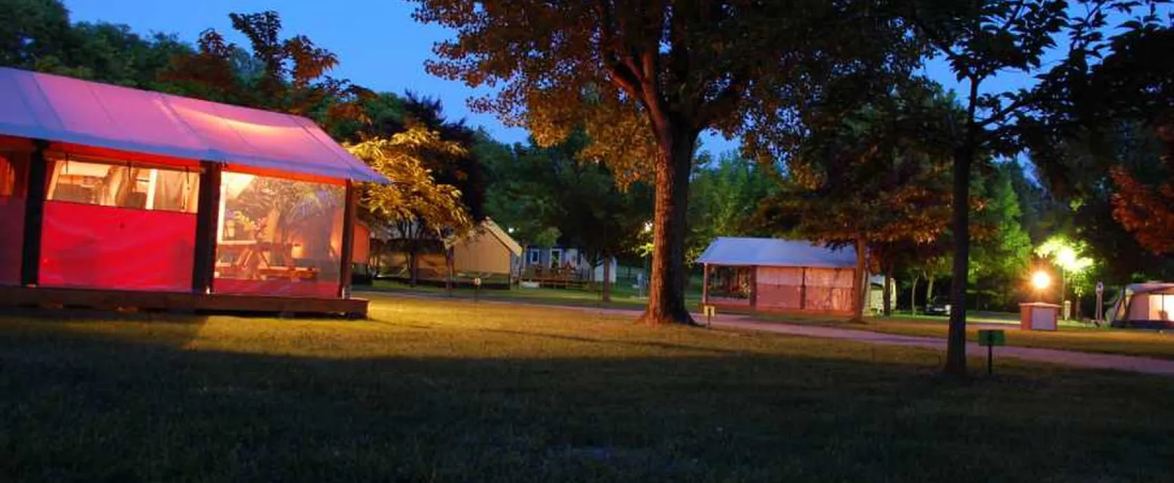 Camping Le Soleil des Bastides  