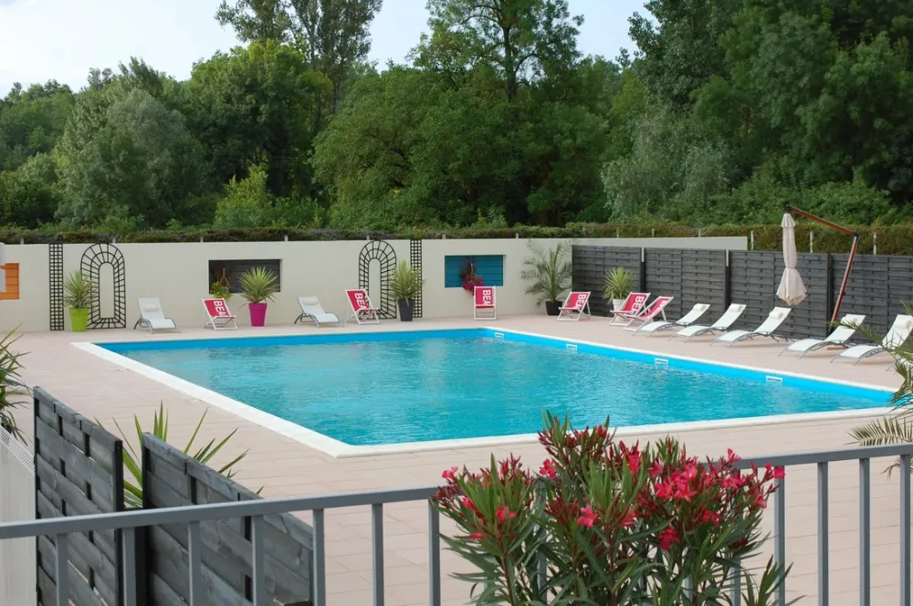 Camping Le Soleil des Bastides  