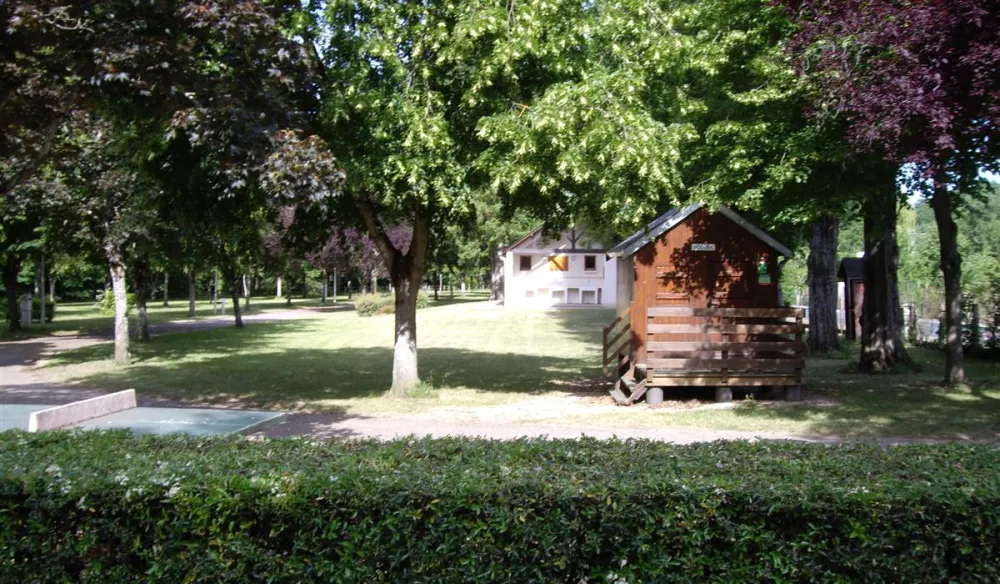 Camping Municipal Des Rives De La Bouzanne