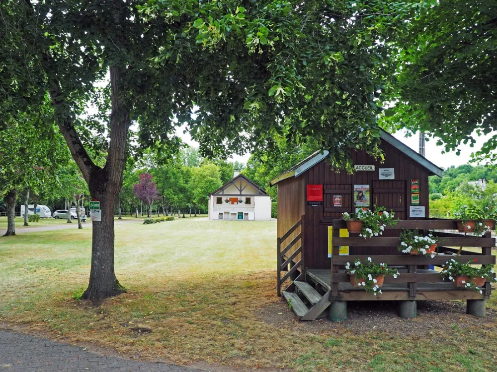 Camping Municipal Des Rives De La Bouzanne