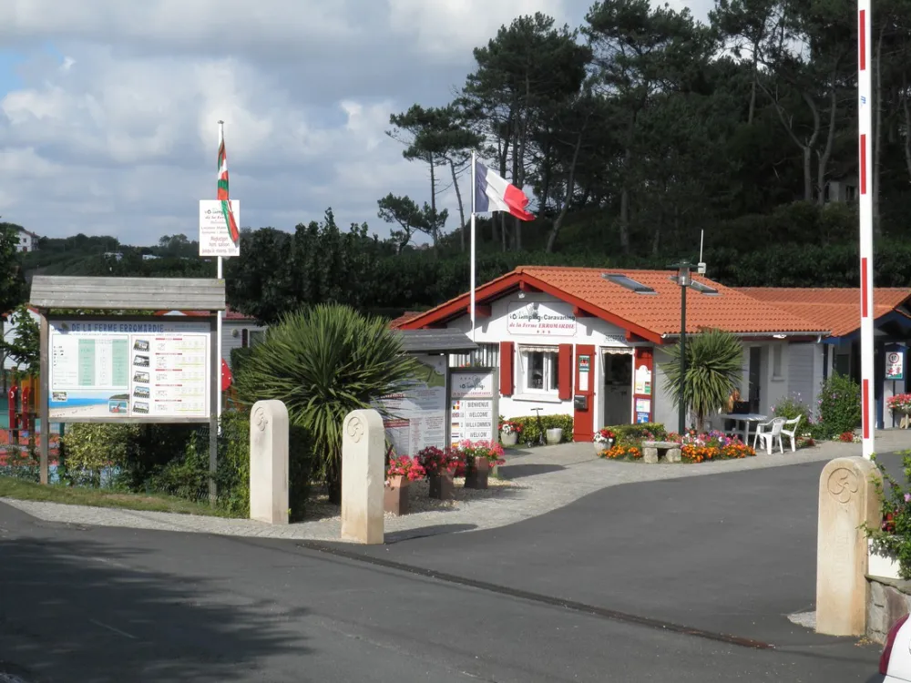 Flower camping - Ferme Erromardie