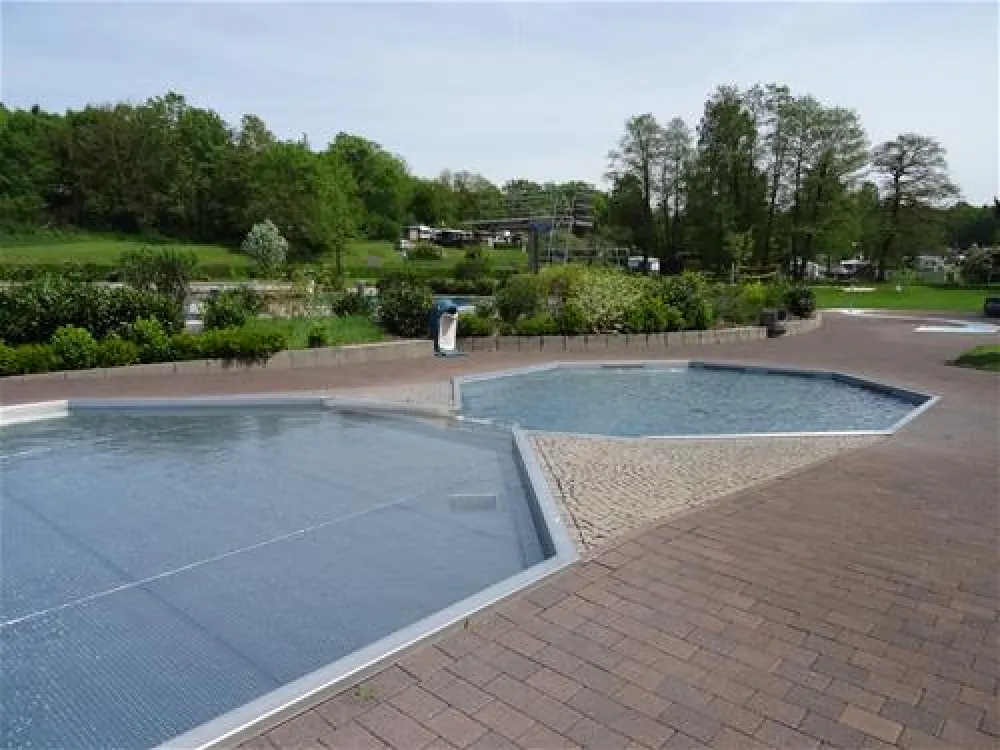 Camping Spitzer Stein