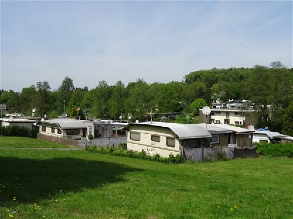 Camping Spitzer Stein