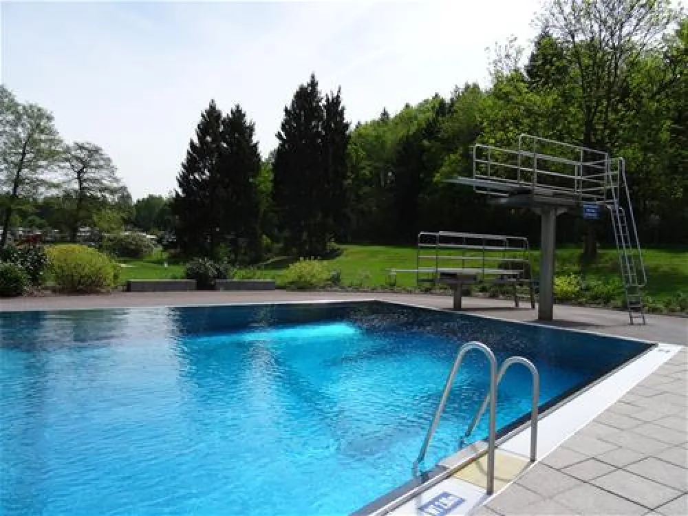 Camping Spitzer Stein