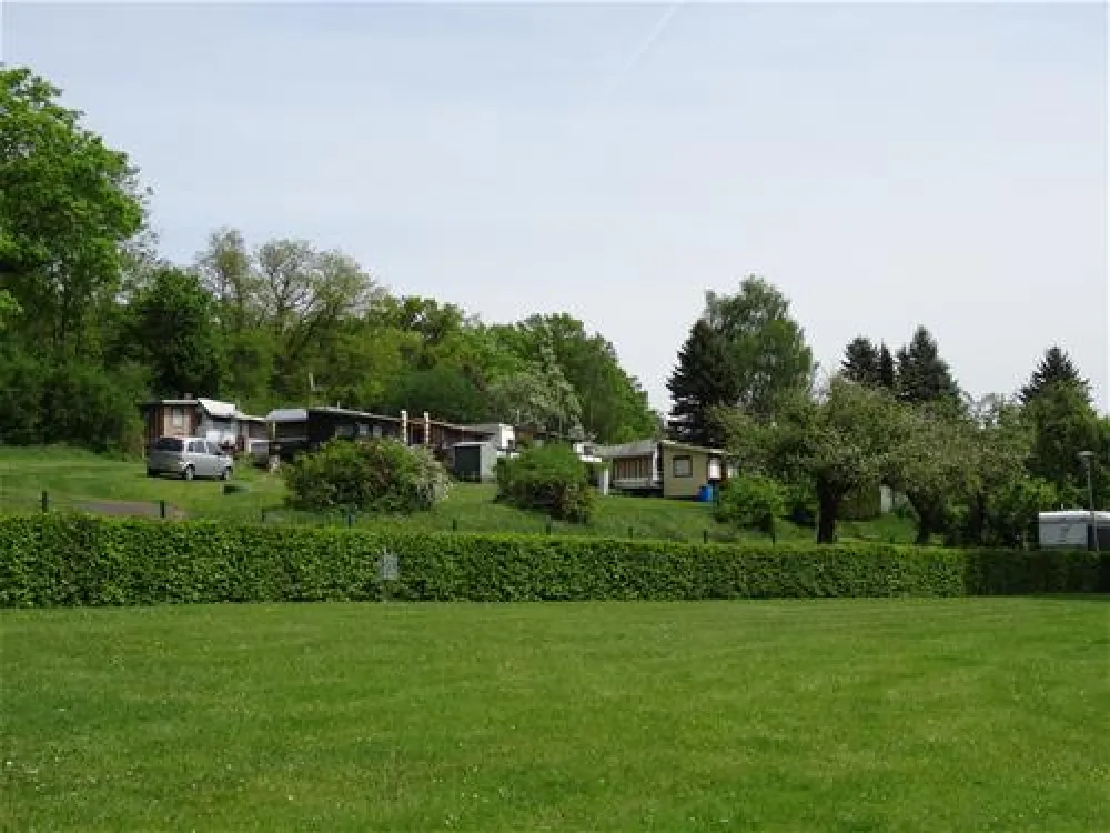 Camping Spitzer Stein