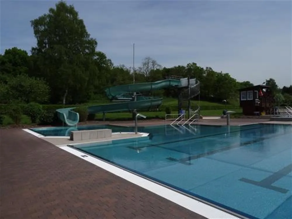 Camping Spitzer Stein