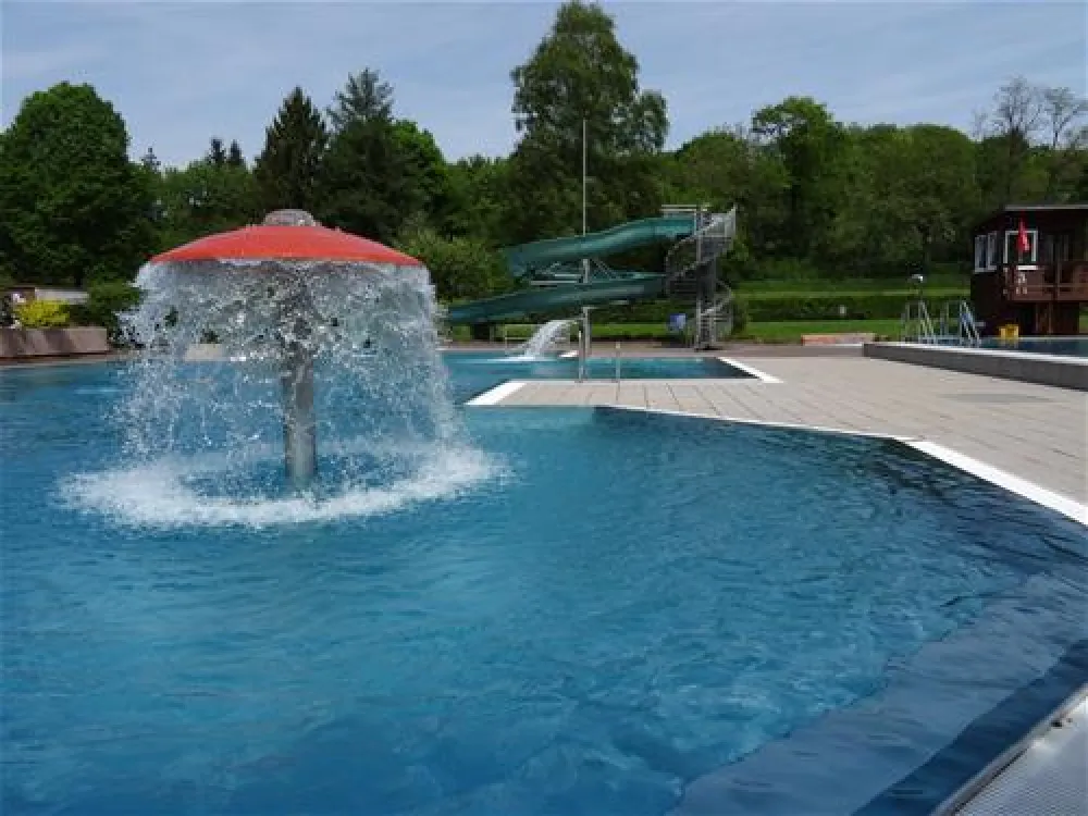 Camping Spitzer Stein