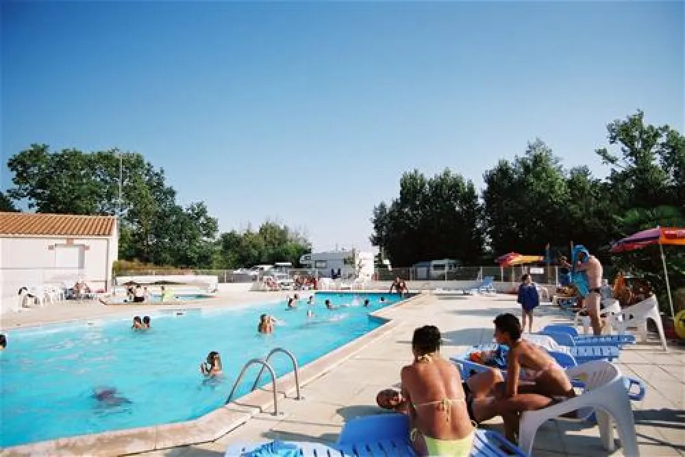 Camping Le Bois Joli  