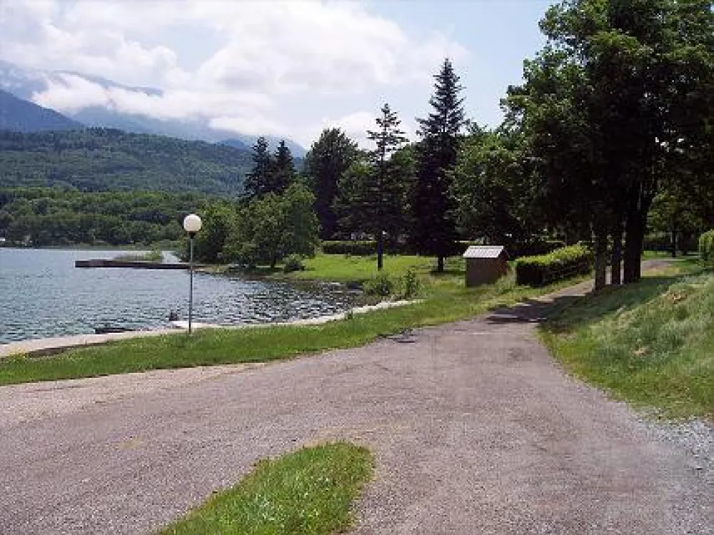 Camping Au Pré du Lac