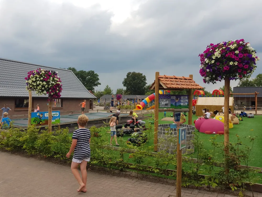 Camping De Flierefluiter