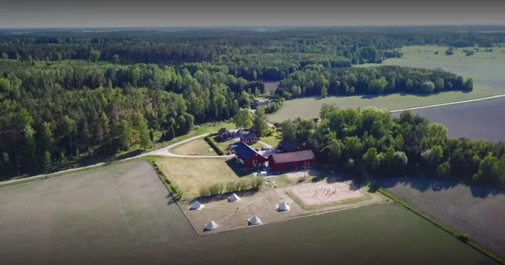 Gyllene Brunnen - Bröllopslokal & Glamping