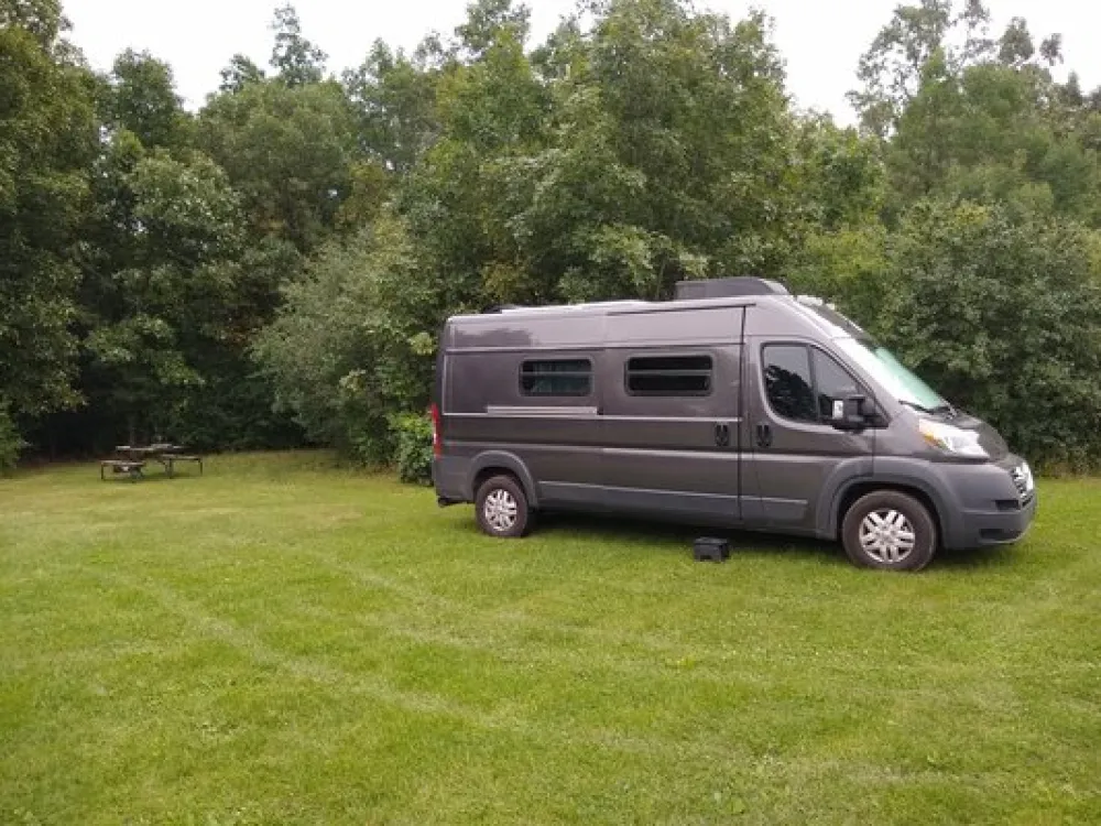 Hickory Oaks Fly-In and Campground