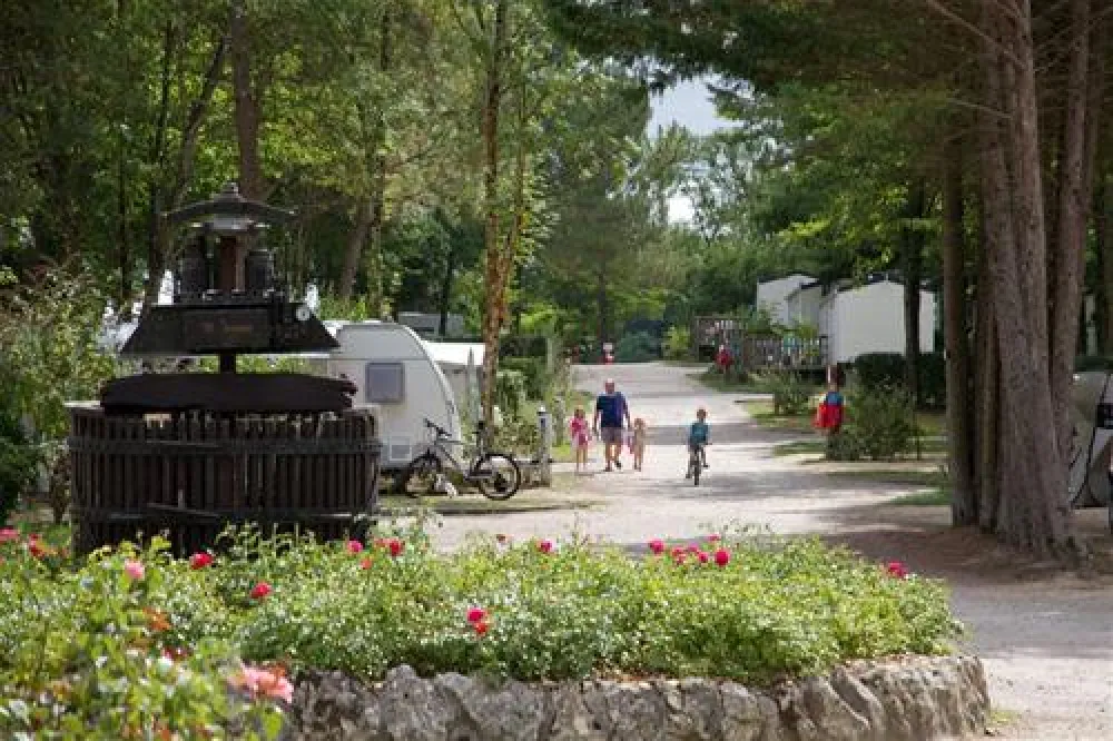 Camping Le Pressoir  